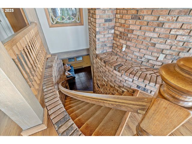 2014 Nw OCEANIA Dr, Waldport, OR 97394