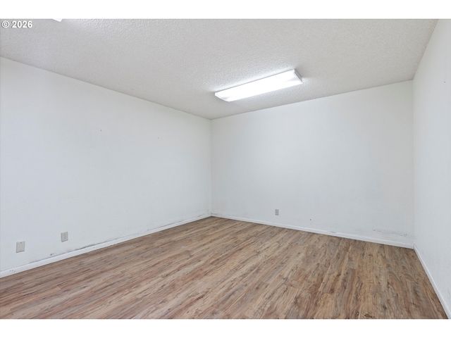 2014 Nw OCEANIA Dr, Waldport, OR 97394