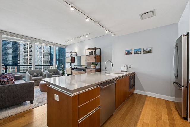 340 E Randolph Street 1102, Chicago, IL 60601