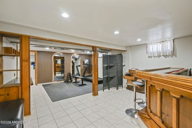 12 Evelyn Terrace, South Amboy, NJ 08879