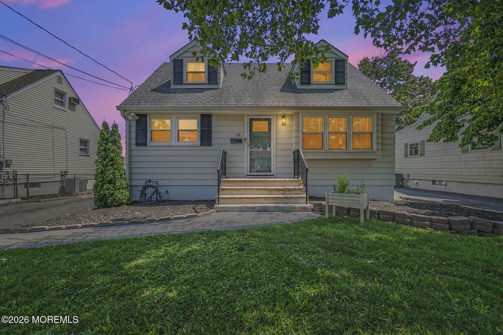 12 Evelyn Terrace, South Amboy, NJ 08879