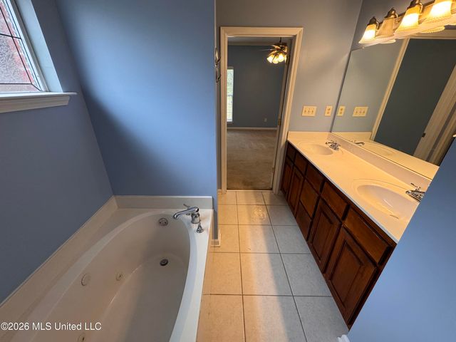 593 N Classic Drive, Hernando, MS 38632