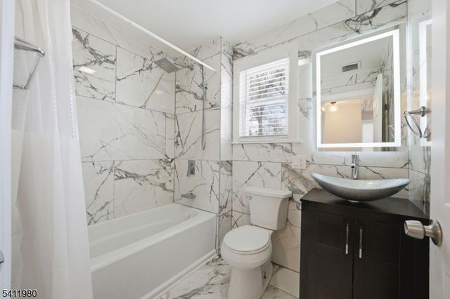 153 Tremont Ave, City Of Orange Twp., NJ 07050