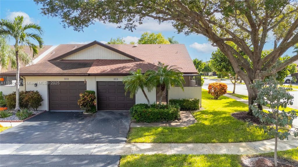 6050 NW 92nd Ave, Tamarac, FL 33321