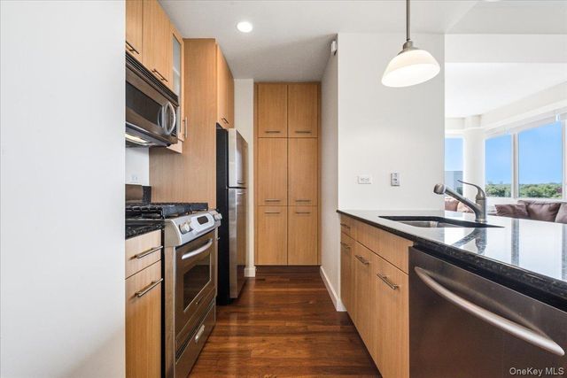 107-24 71st Road 7B, Forest Hills, NY 11375