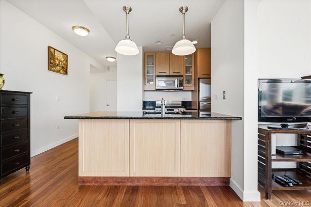 107-24 71st Road 7B, Forest Hills, NY 11375