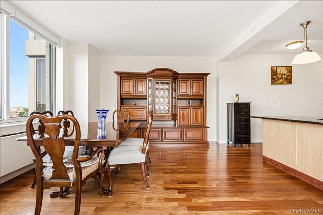 107-24 71st Road 7B, Forest Hills, NY 11375