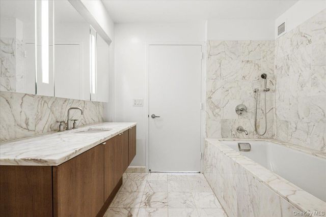 107-24 71st Road 7B, Forest Hills, NY 11375