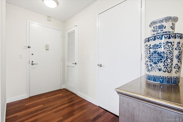 107-24 71st Road 7B, Forest Hills, NY 11375