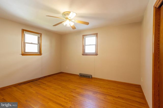 8014 HIGHPOINT RD, Baltimore, MD 21234