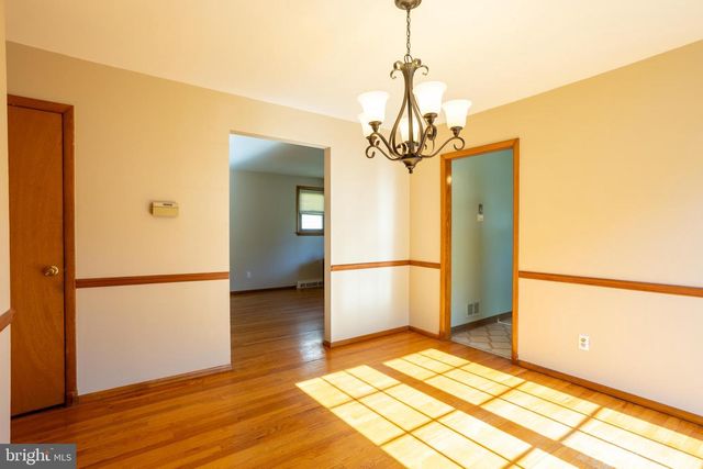 8014 HIGHPOINT RD, Baltimore, MD 21234