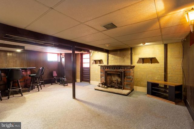 8014 HIGHPOINT RD, Baltimore, MD 21234