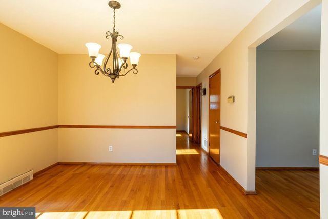 8014 HIGHPOINT RD, Baltimore, MD 21234
