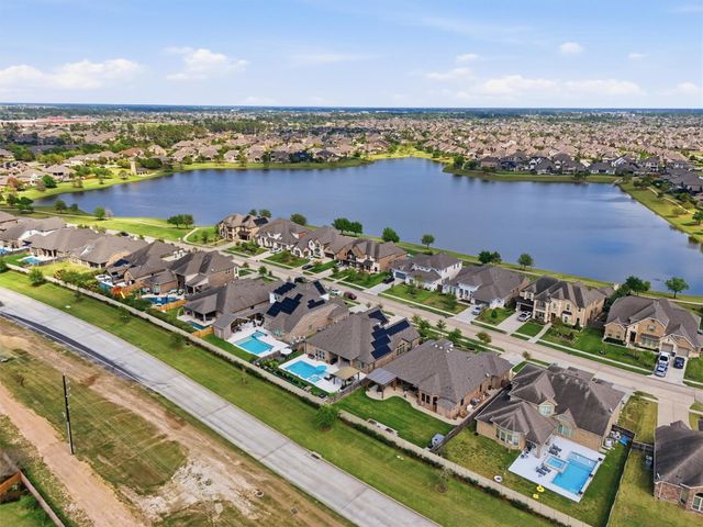 18603 Spellman Ridge Drive, Tomball, TX 77377