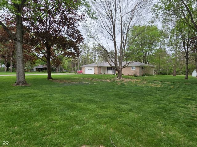 2104 W Orchard Drive, Fortville, IN 46040