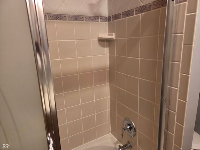 2104 W Orchard Drive, Fortville, IN 46040