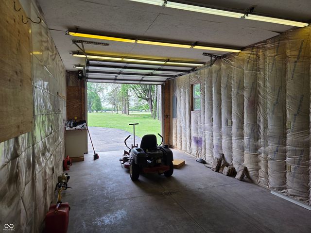 2104 W Orchard Drive, Fortville, IN 46040