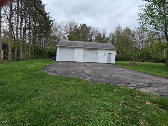 2104 W Orchard Drive, Fortville, IN 46040