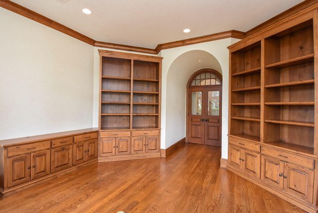 15710 Creek Bend Drive, Sugar Land, TX 77478