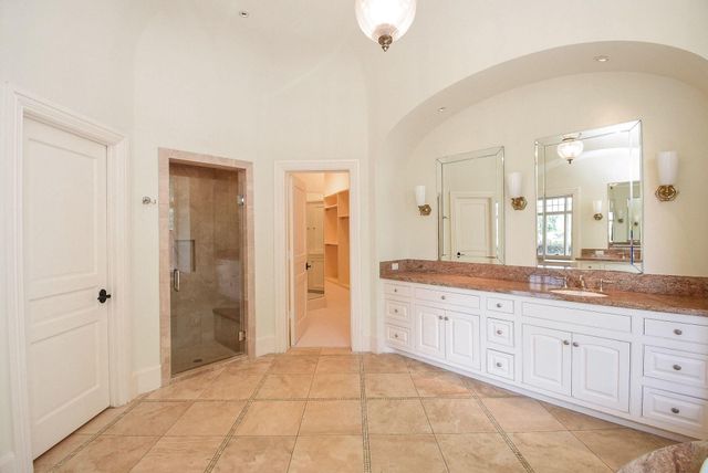 15710 Creek Bend Drive, Sugar Land, TX 77478