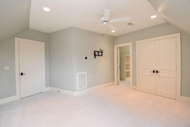 15710 Creek Bend Drive, Sugar Land, TX 77478