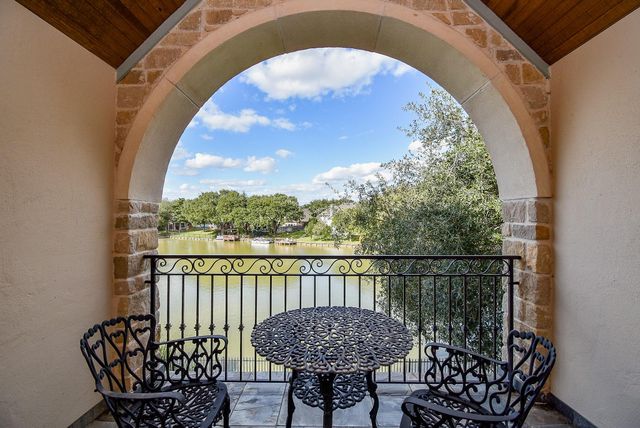 15710 Creek Bend Drive, Sugar Land, TX 77478