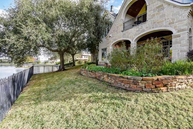 15710 Creek Bend Drive, Sugar Land, TX 77478