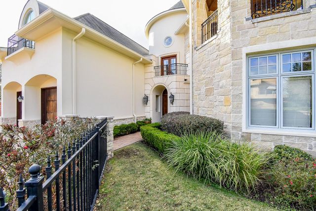 15710 Creek Bend Drive, Sugar Land, TX 77478