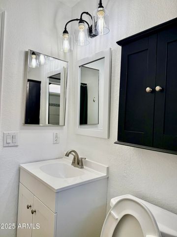 4747 E DESERT WIND Drive, Phoenix, AZ 85044