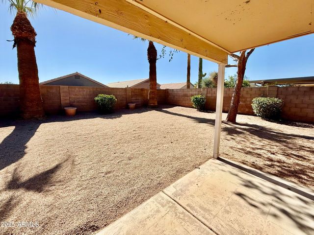 4747 E DESERT WIND Drive, Phoenix, AZ 85044