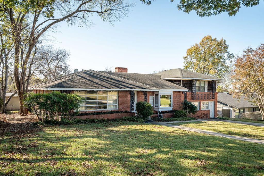 183 Classen Drive, Dallas, TX 75218