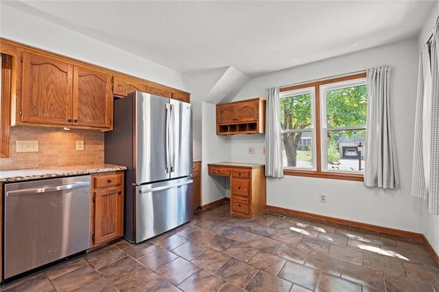 1204 Chadwick Court, Lawrence, KS 66049