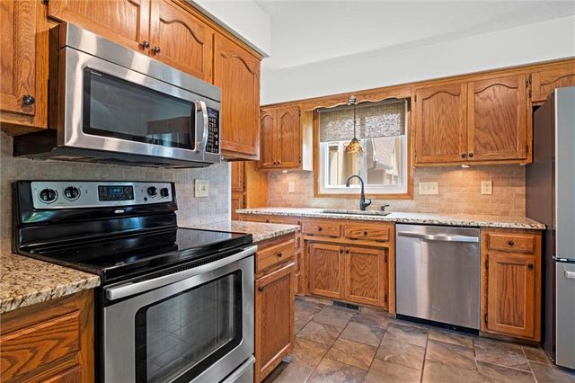 1204 Chadwick Court, Lawrence, KS 66049