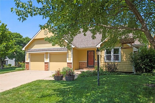 1204 Chadwick Court, Lawrence, KS 66049