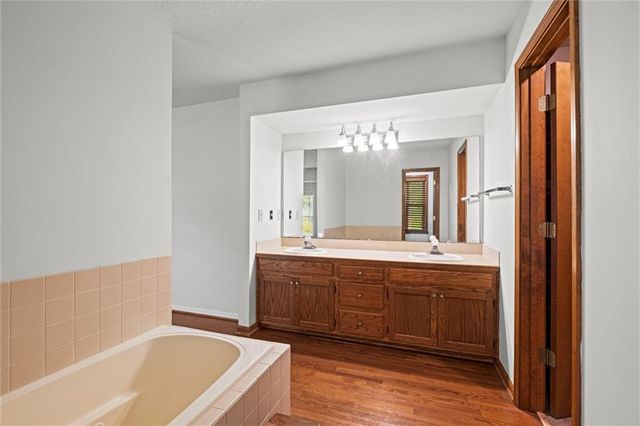 1204 Chadwick Court, Lawrence, KS 66049