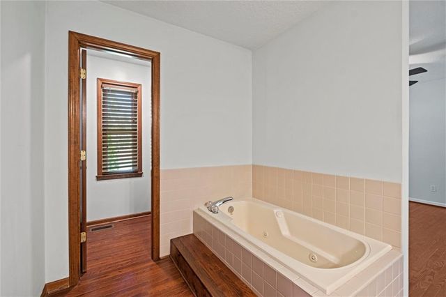 1204 Chadwick Court, Lawrence, KS 66049