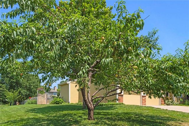 1204 Chadwick Court, Lawrence, KS 66049