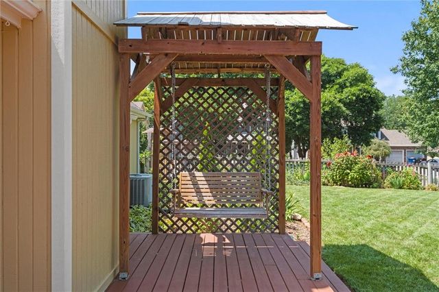 1204 Chadwick Court, Lawrence, KS 66049