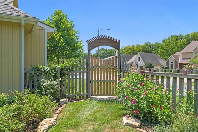 1204 Chadwick Court, Lawrence, KS 66049