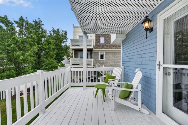 12 Wolcott, Weymouth, MA 02191