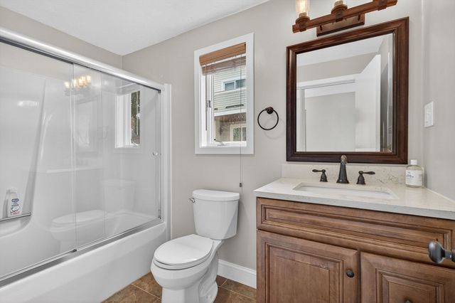 12 Wolcott, Weymouth, MA 02191