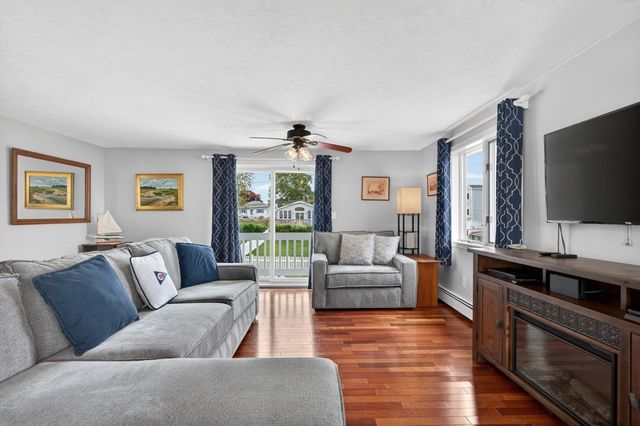 12 Wolcott, Weymouth, MA 02191
