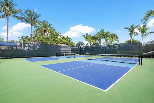 4752 BOCAIRE Boulevard, Boca Raton, FL 33487