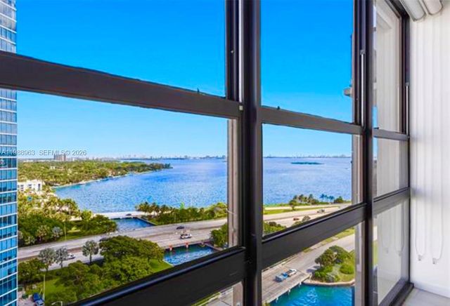 600 NE 36th St 1502, Miami, FL 33137