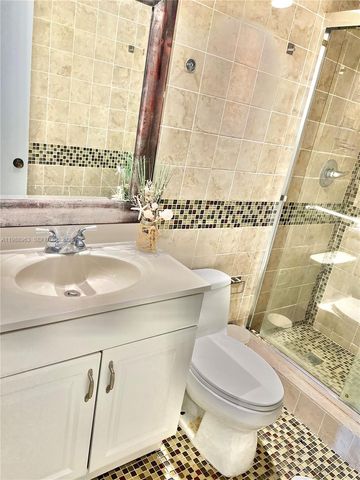 600 NE 36th St 1502, Miami, FL 33137