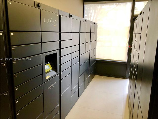 600 NE 36th St 1502, Miami, FL 33137