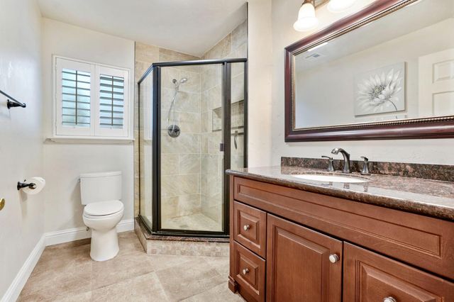 2112 Woodbury Dr, Modesto, CA 95355