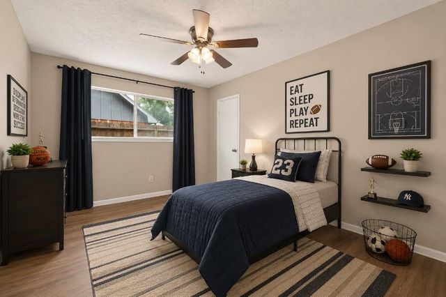 1519 Hitherfield Drive, Sugar Land, TX 77498