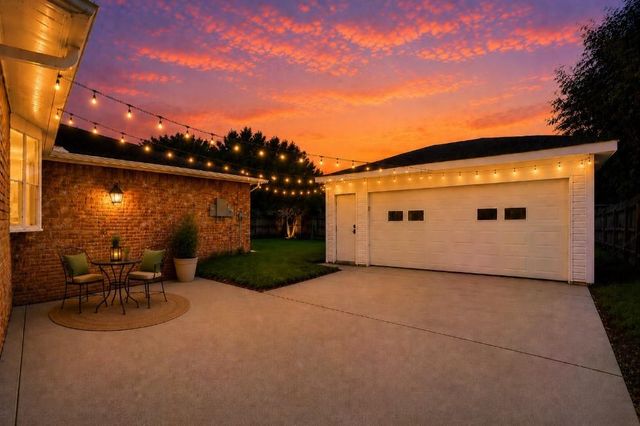 1519 Hitherfield Drive, Sugar Land, TX 77498