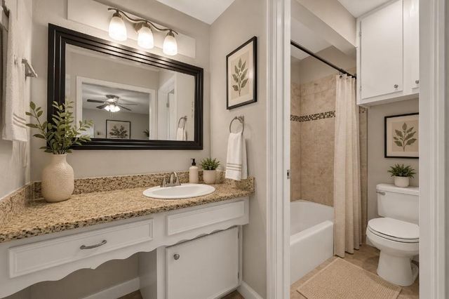 1519 Hitherfield Drive, Sugar Land, TX 77498